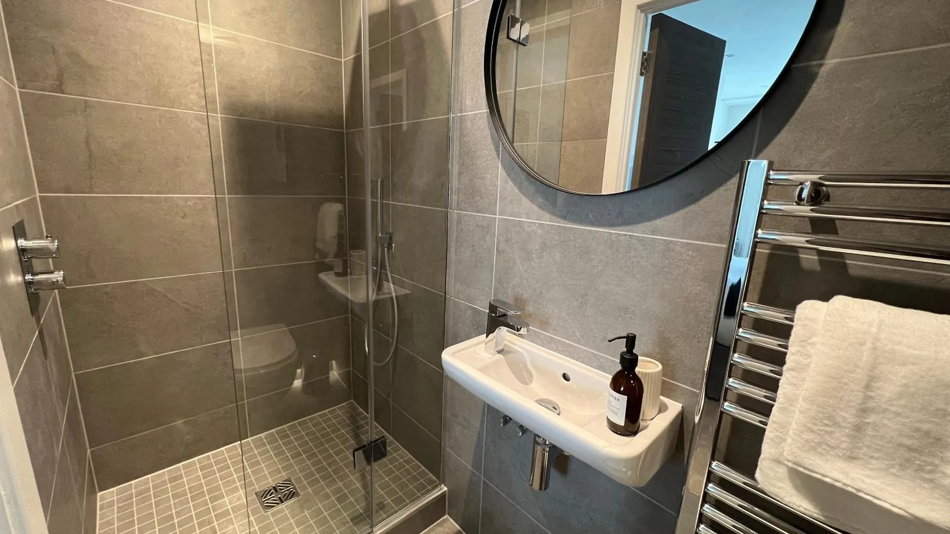 The Spitalfields Suite At Ryedale House York