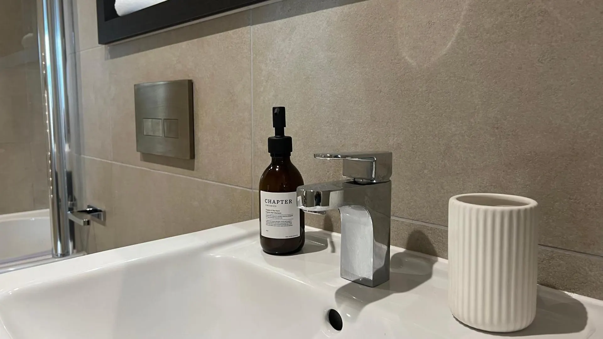 The Spitalfields Suite At Ryedale House York