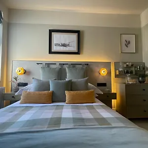 cosy-room-in-altrincham.hotelsin-chester.com/