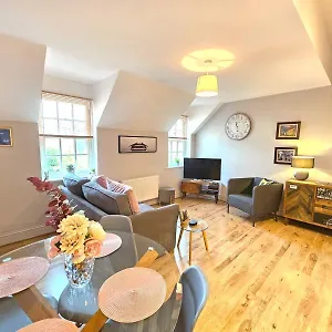  Apartment George Hudson Court
