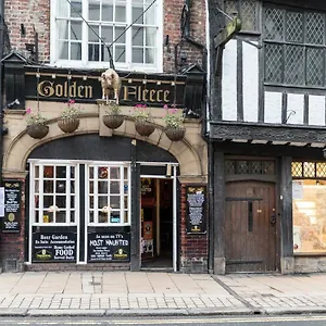 Golden Fleece Hotell